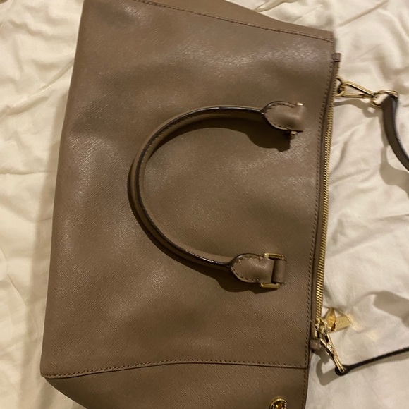 Michael Kors Sutton bag - Picture 5 of 7